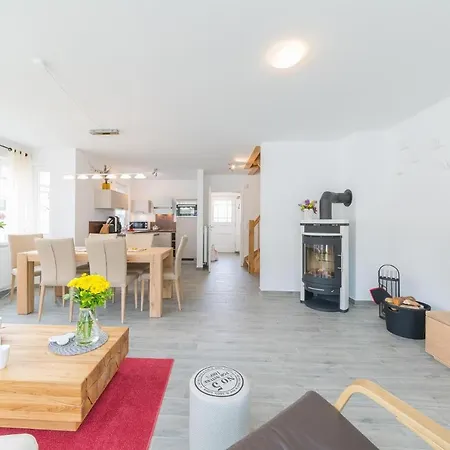 Haus Bugspriet Haegerende