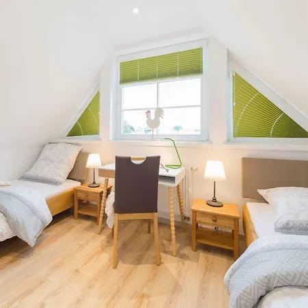 Haus Bugspriet Haegerende Zingst